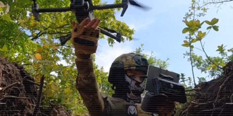 Відомий тернопільський журналіст, який зараз воює, закликав фінансово допомогти його підрозділу