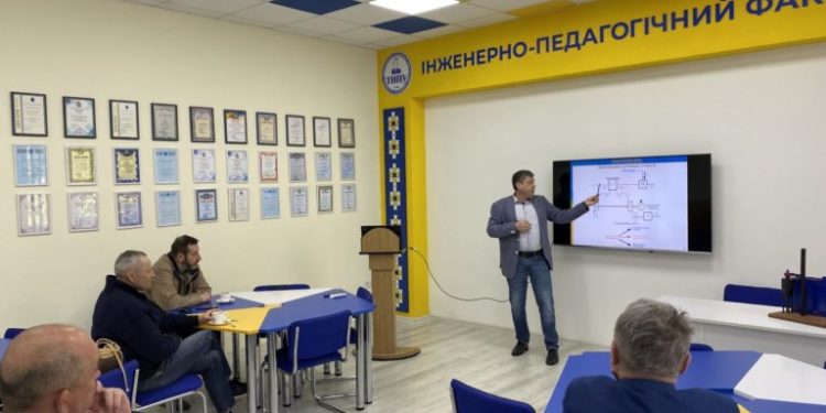 Директор IПМаш академік Андрій Русанов відвідав Тернопільський національний педагогічний університет