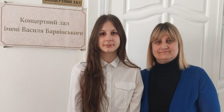 Призове місце на конкурсі піаністів виборола першокурсниця тернопільського коледжу
