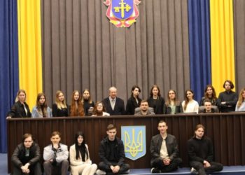 Голова Тернопільської облради Михайло Головко поспілкувався з майбутніми політологами