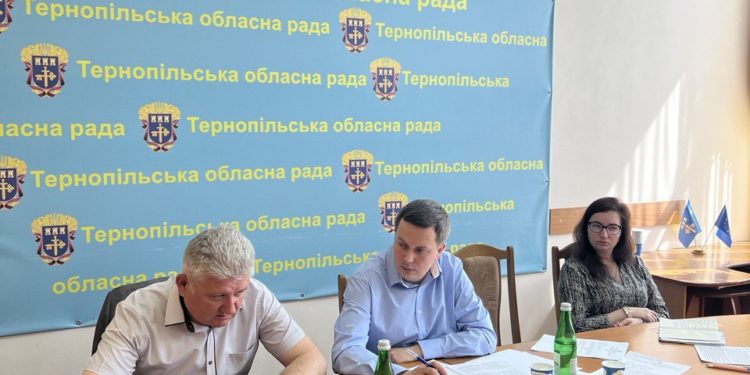 Відбулося засідання постійної комісії Тернопільської обласної ради з питань освіти, науки, молодіжної політики, фізичної культури і спорту