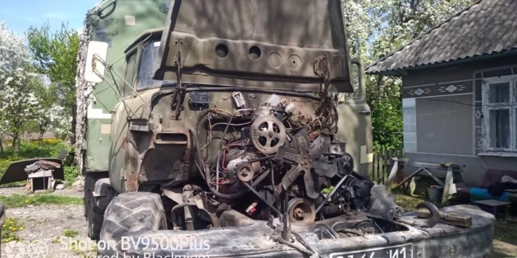 На Тернопільщині волонтери «Української команди» оголосили збір на ремонт «ЗІЛа» для ЗСУ