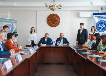 Класичний університет Тернополя підписав угоди про співпрацю з низкою шкіл краю