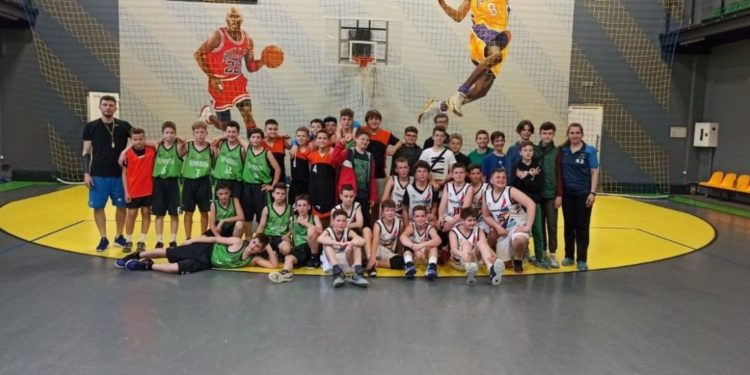 У Тернополі пройшли товариські матчі баскетбольних команд