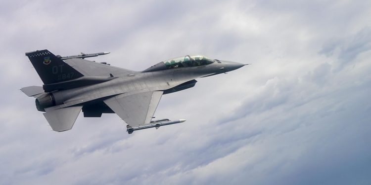 Держдеп нaзвaв нaдaння Укрaїні винищувaчів F-16 пріоритетом для СШA