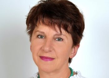 Науковці ТНПУ: Оксана Столяр – керівник 12 міжнародних наукових досліджень, автор 11 посібників і близько 200 наукових праць (відео)