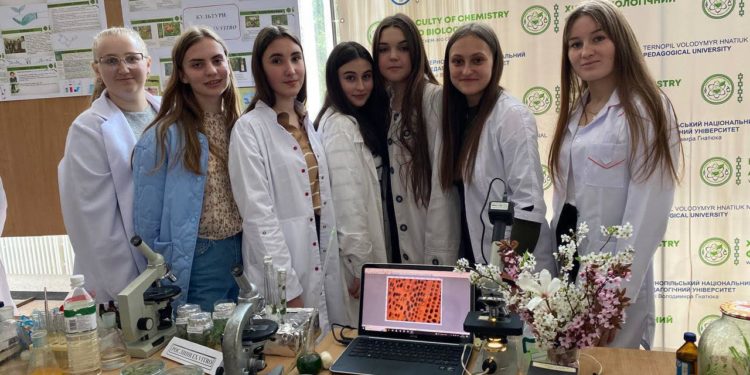 Біблійний ботанічний сад – гордість викладачів та студентів хіміко-біологічного факультету ТНПУ