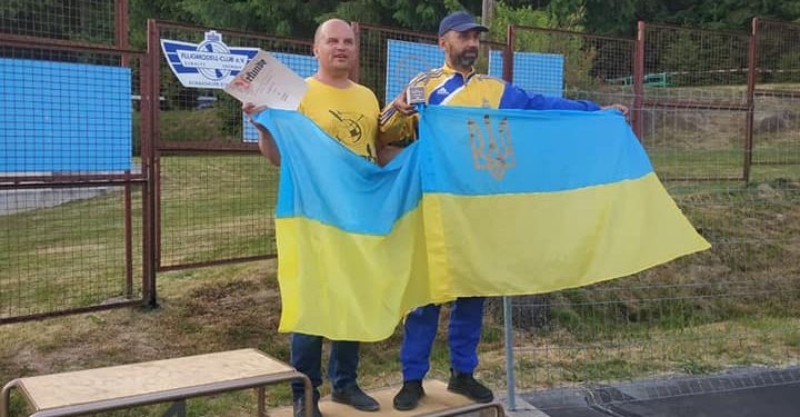 Тернопільський освітянин став призером міжнародних змагань з авіамоделювання