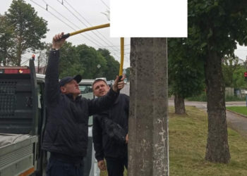 У Тернополі демонтували рекламні конструкції