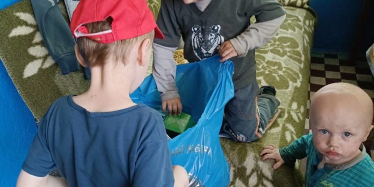 Благодійну допомогу отримали діти Підгороднянської громади від фонду “Хвилі змін”