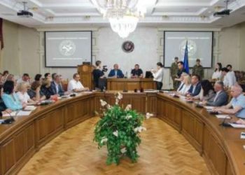 У ЗУНУ відбулося засідання Вченої ради: розглянули важливі питання, передали дрони військовим, вручили нагороди та дипломи