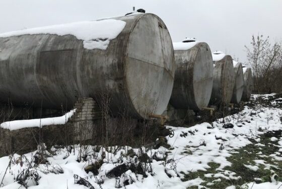 Керівник тернопільського аеропорту Пуківський сам у себе купив нафтові резервуари за заниженою ціною