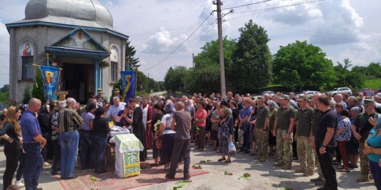 Тіло воїна Олександра Гуцала зустріли на Тернопільщині