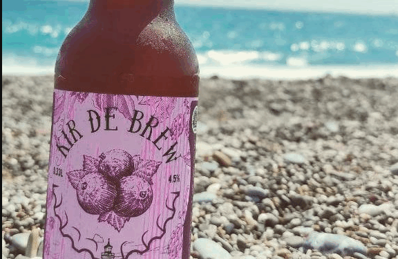 Мілкшейк із смородиною – результат колаборації Козівської ремісничої броварні та ТМ Швейків