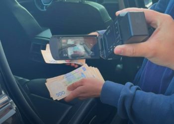 НАБУ “взяли на гарячому” голову Тернопільської облради