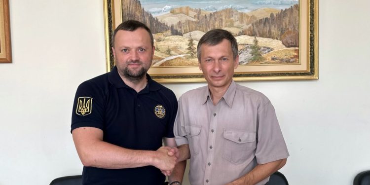Договір про співпрацю підписали ректор ТНТУ і начальник Управління ДМС в Тернопільській області