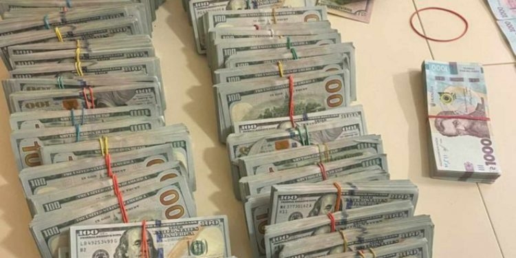 Ворожка з Тернопільщини видурювала гроші у людей