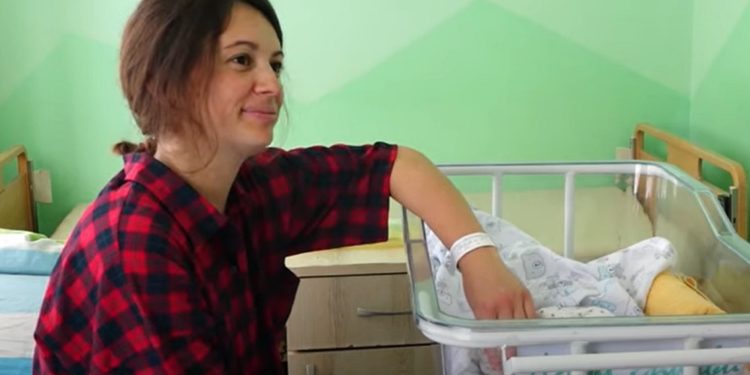 В легендарного азовця “Калини” народилася донька у Тернополі (відео)