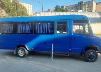 Водій мікроавтобуса на тернопільському автовокзалі переїхав жінку