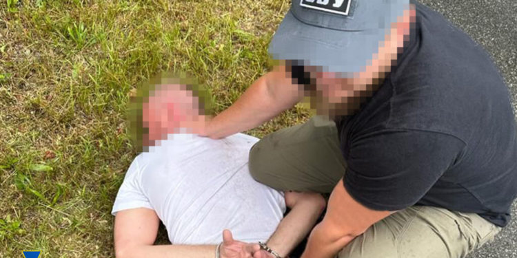 У Тернополі СБУ знову затримала посадовця військкомату