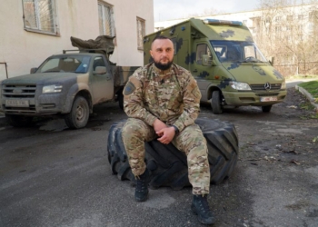 Тернопільський кордівець Андрій П’єцовий: “Осколки застрягли навіть в кобурі пістолета”