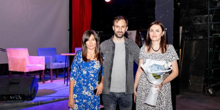 Три тисячі на ЗСУ вдалося зібрати під час репрезентації книги “Незламній” у Тернополі