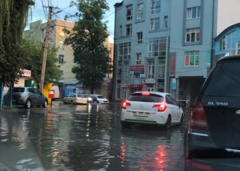 А Тернопіль знову пливе!