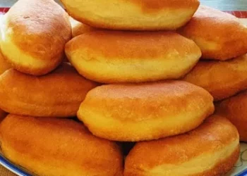 Пиріжки з яблуками