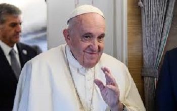 Папа Римський Франциск передав особисті гроші на дрон