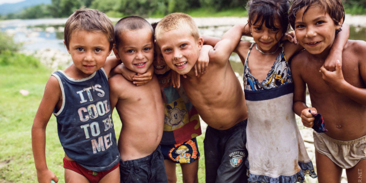 Недобросусідські відносини: про життя ромів біля Тернополя (відео)