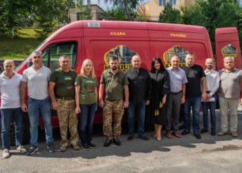 Освітяни ЗУНУ провели День знань з бійцями на передовій