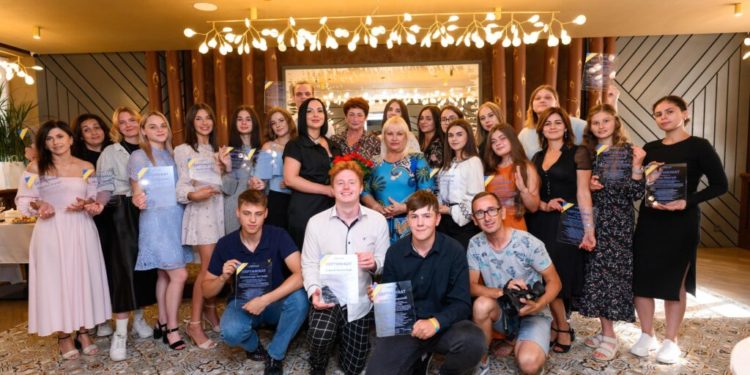 Тернопільський прес-клуб вже 10 років безкоштовно навчає азам журналістики