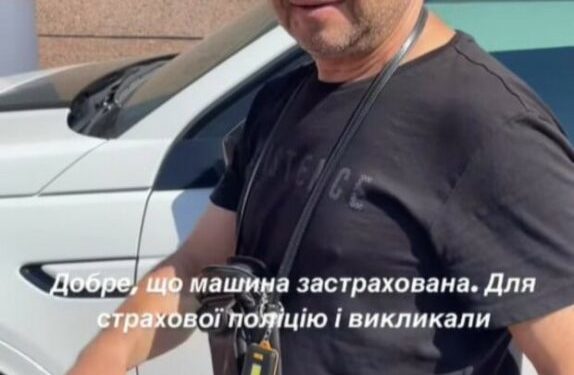 Невідомі пошкодили авто Віктора Павлика