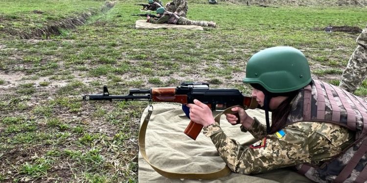 Військова підготовка та цивільна професія: вступна кампанія продовжується у Тернопільському військовому коледжі