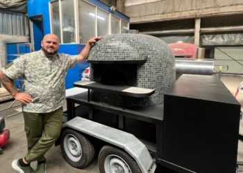 Піцайоло з Тернопільщині анонсував проєкт для воїнів: готуватиме піцу з коліс