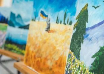 У класичному університеті Тернополя відбулося відкриття виставки картин, написаних пораненими бійцями Збройних Сил України