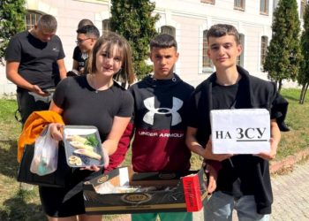 Ярмарок на підтримку ЗСУ провели студенти Чортківського фахового коледжу економіки та підприємництва ЗУНУ