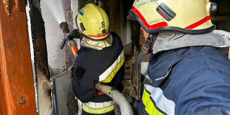 Будинок спалахнув у Бучачі на Тернопільщині