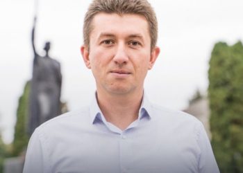 Мер Ланівців Роман Казновецький – на своєму робочому місці: спростовуємо чутки