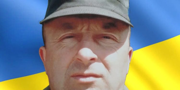 Поховали воїна Юрія Кобзаря з Тернопільщини