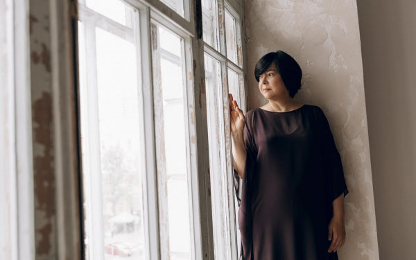 TANYA DOLYA випустилa нову пісню «Птaх» про війну і розлуку