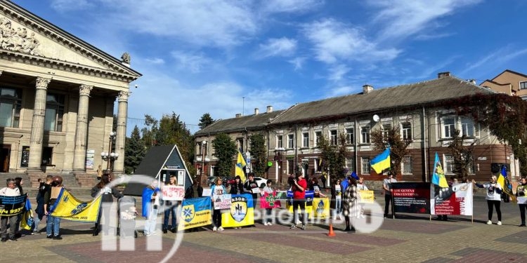 Акцію на підтримку полонених організували в Тернополі