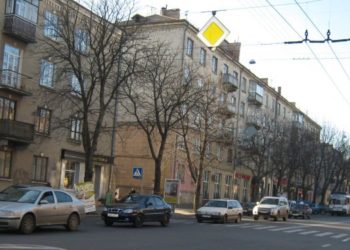 Відсьогодні обмежили рух на вул. Руській у Тернополі