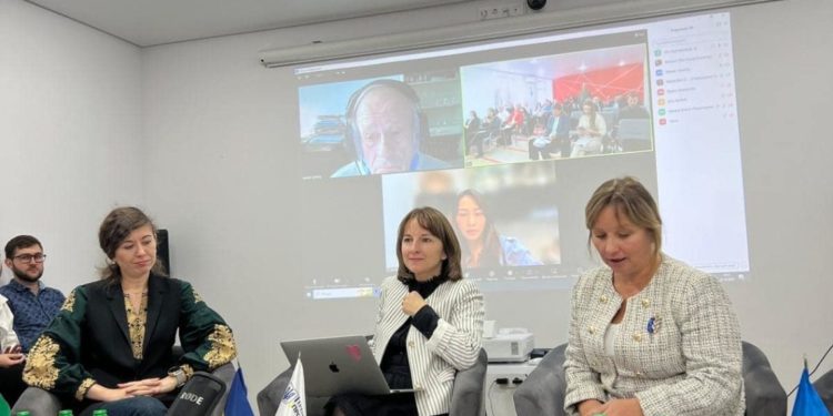 Роботу реєстру збитків України внаслідок військової агресії рф обговорили на міжнародному семінарі фахівці з Тернополя