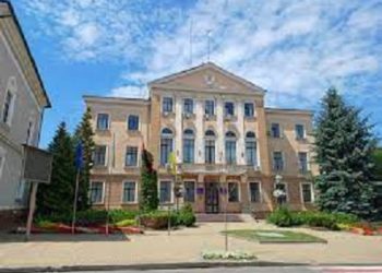 Демократія в (проти)дії: Тернопільська ОВА не дозволила проводити мирну акцію “ЗСУ в ПЕРШУ чергу”