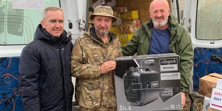 Представники Благодійного фонду “Хвилі змін” відвідали наших захисників на Донеччині