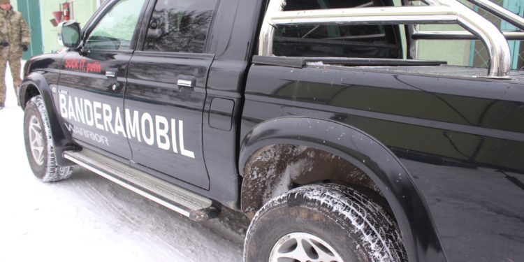 Великогаївська громада передала «бандеромобіль» для виконання бойових завдань батальйону Тернопільщини