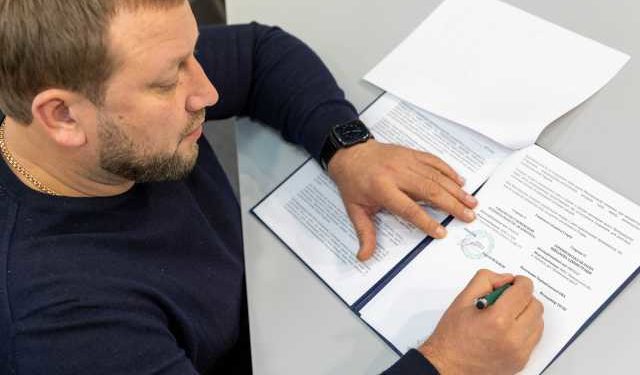 Очільник Тернопільської ОВА Володимир Труш підписав Меморандум з ТОВ «YouControl»