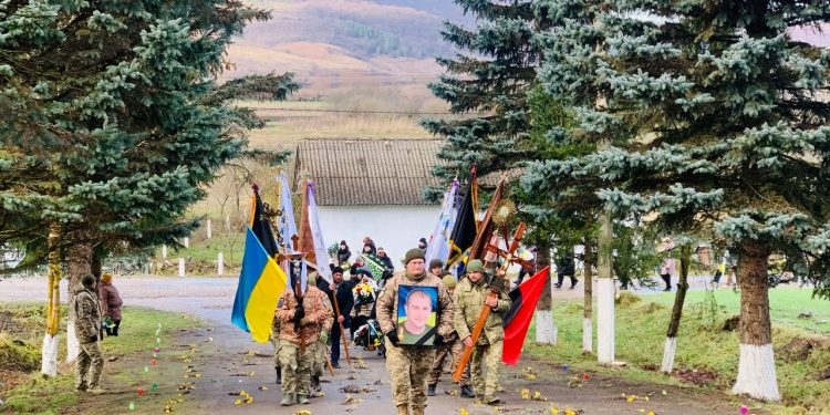 З воїном Ярославом Пасемником прощалися на Тернопільщині