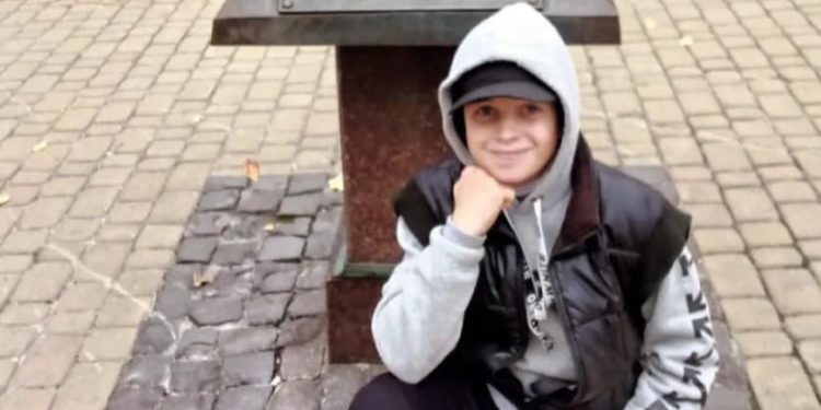 Тернопільські поліцейські розшукують підлітка у піжамі